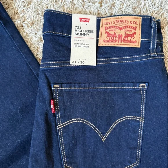 NWT Levi's Navy High-Rise Skinny Jeans - Picture 7 of 8